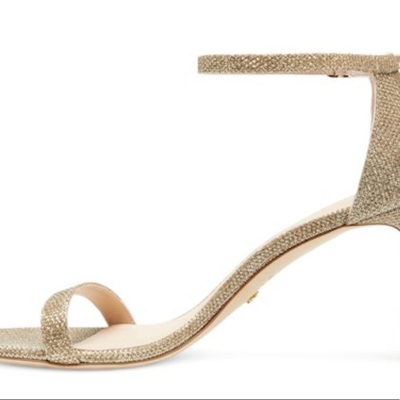 Stuart Weitztman NUNAKEDSTRAIGHT SANDAL with an adjustable ankle strap - Picture 2 of 6